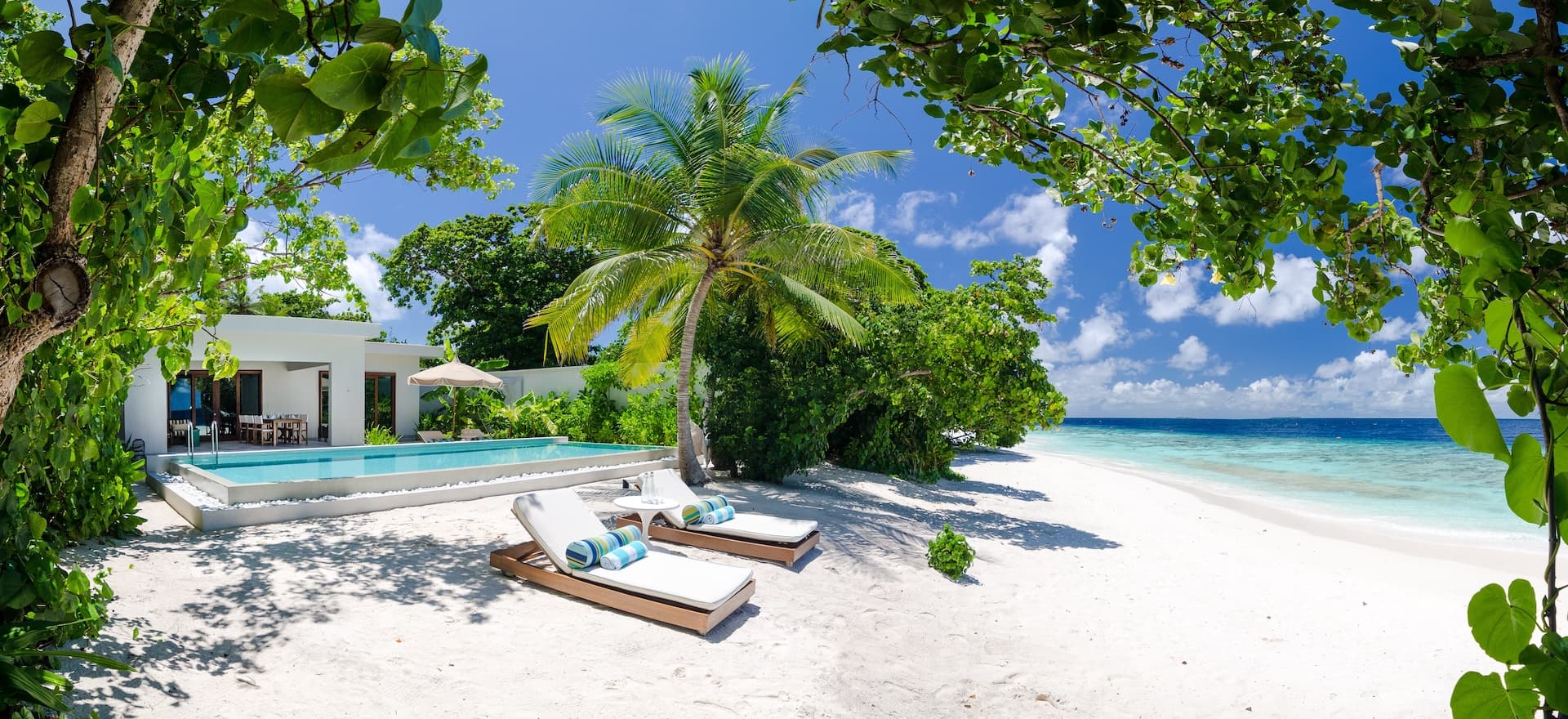 - Get your dose of ‘vitamin sea’ in a huge beach haven on the glittering sand. Watch coconut palms sway while you recline on the shore next to your private pool. In seconds you’re at the entrance to our house reef.

- 2- bedroom 530 sqm

- Beach Hammock 

- Direct Access to Beach