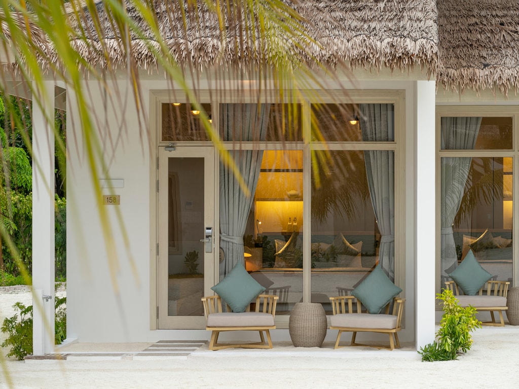 The perfect fusion of traditional Maldivian architecture with whitewashed interiors and thatched roofs, these villas offer all modern conveniences and stylish minimalist decor. Beach Villas provide direct access to the white sandy beach and feature both a bathtub and an outdoor shower