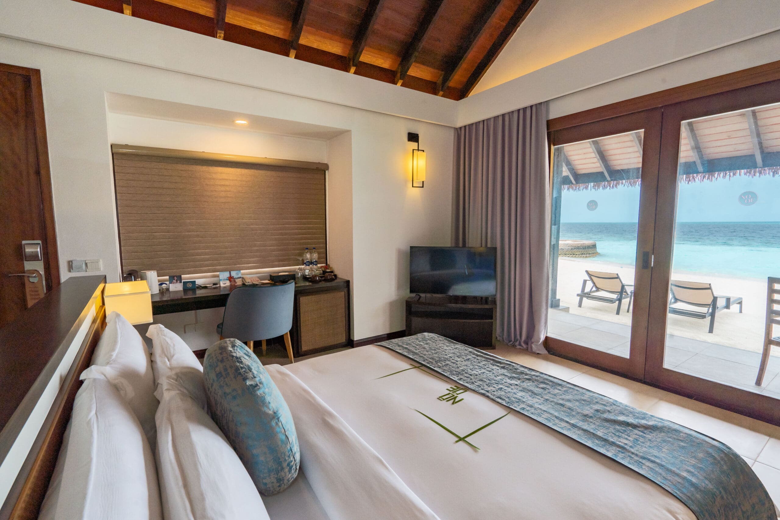 - 3 Person Guests

- 62sqm Size

- Seaview
