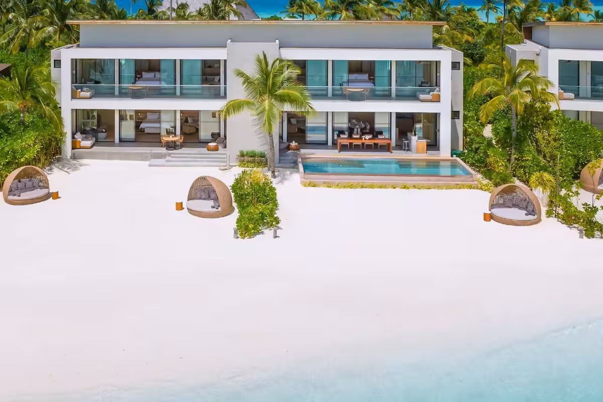 - Step into our expansive three-bedroom residence, where luxury and comfort unite on the breathtaking Maldivian coast, perfect for a family getaway.
- 6 Adults + 3 Children OR 9 Adults - (3 x King)
- 664 sqm