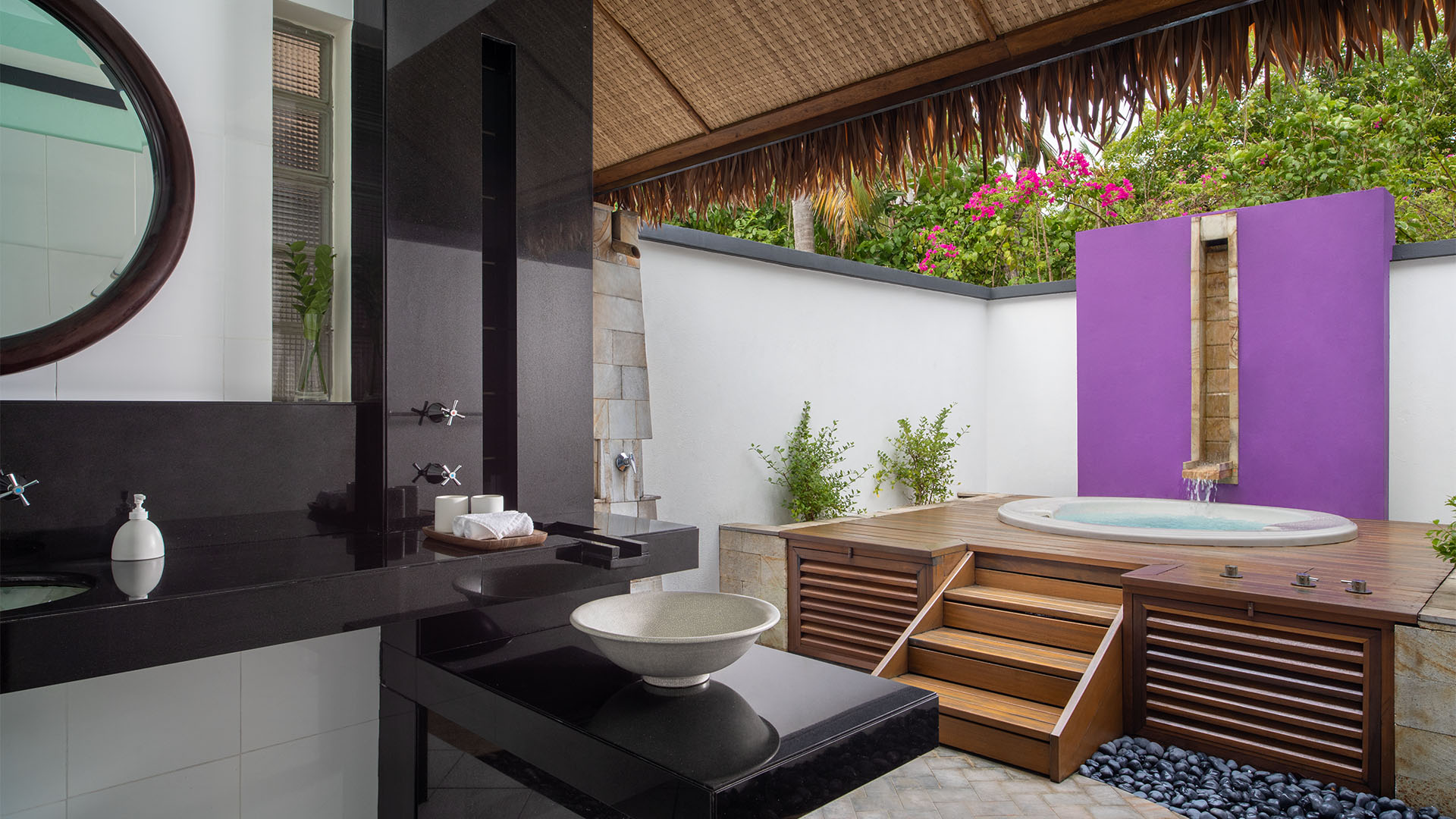- 68 sqm / 732 sqft
- King beds
- View Rooms Oceanfront
- 24 hours check-in and check-out
- Coffee and Tea Making Facilities
- Complimentary Wi-Fi
- In-Room Safe
- Jet Tub
- Minibar
- Outdoor Shower
- Smart TV