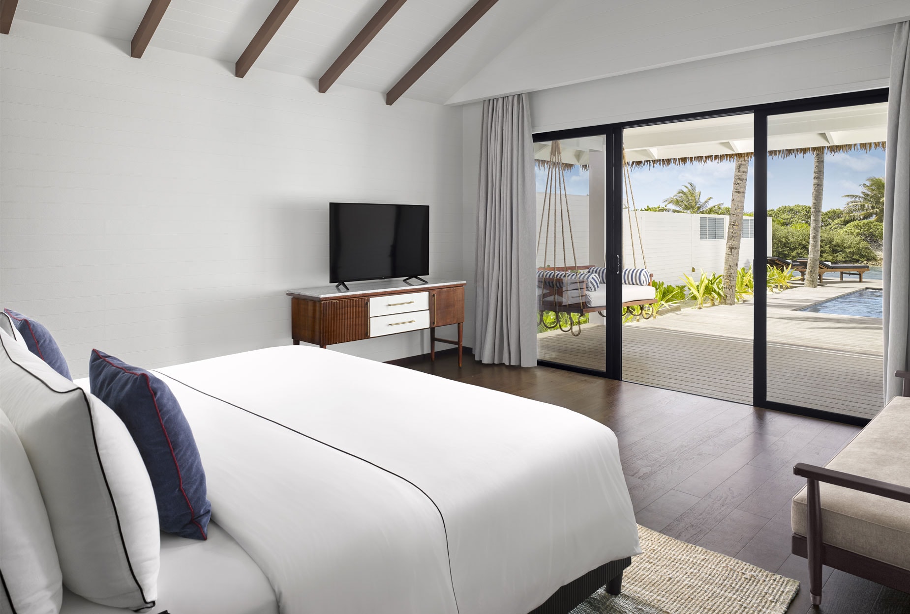 - Maldives Beach Villas with Private Pools.
- Size: 150
- View: Lagoon/Ocean
- Beds: 1 King Beds
- Max. Occupancy: 3