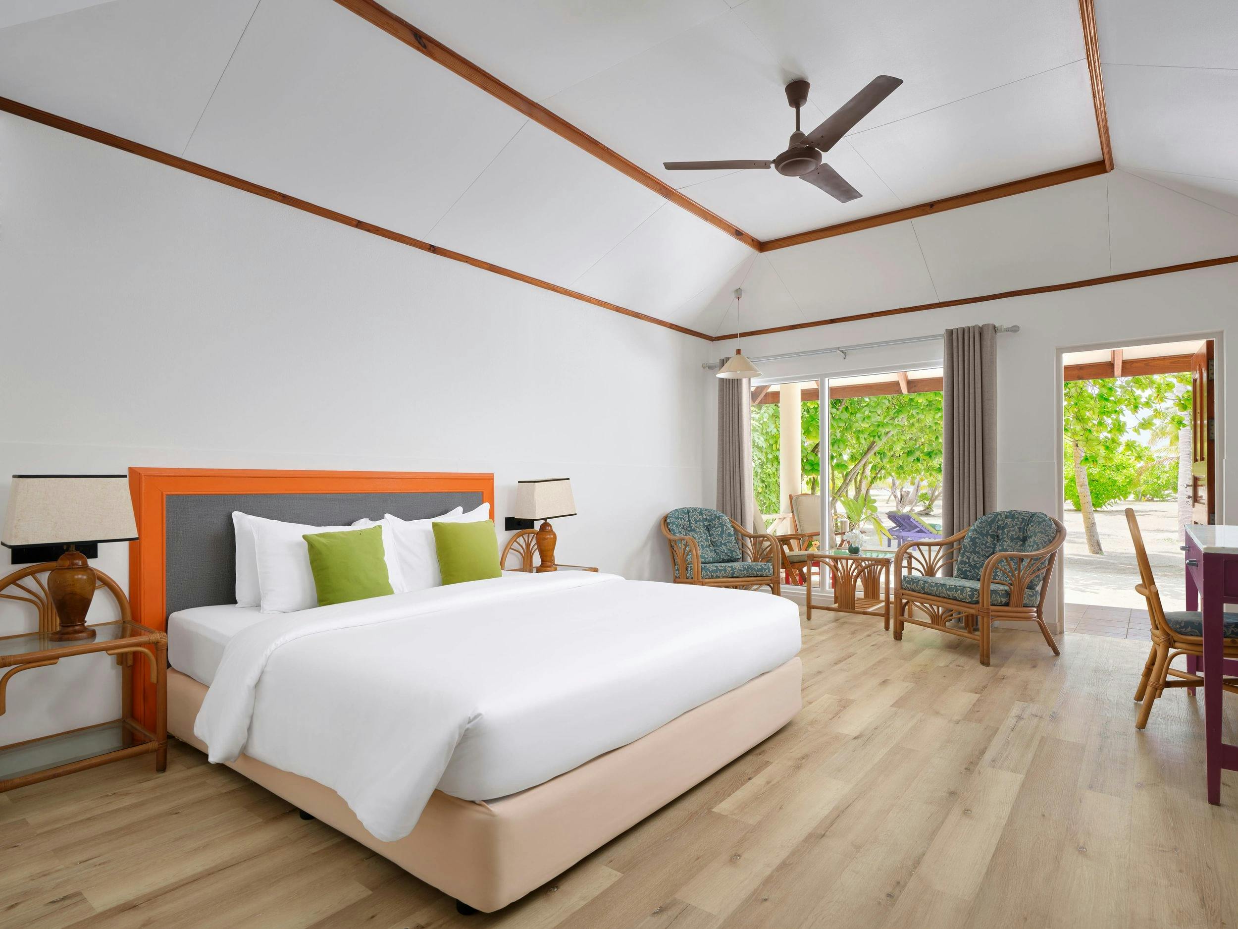 - Our spacious Island Villas bring together the best of a holiday in the Maldives
- 52 square metres
- 2 adults, 1 child